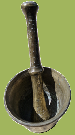 ancien pilon en bronze