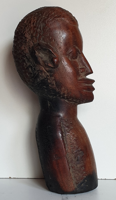 tête en bois d ebene 