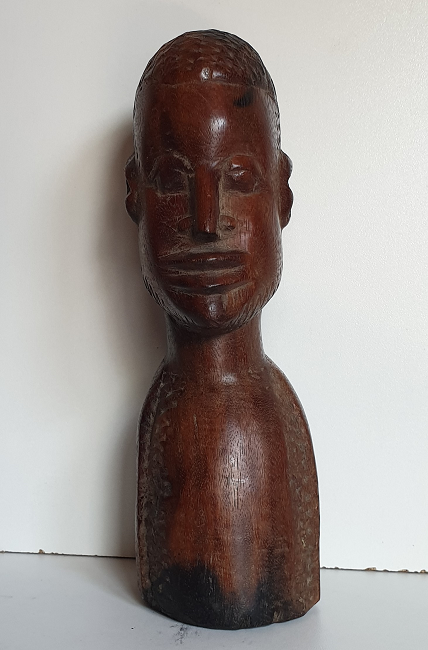 tête en bois d ebene 